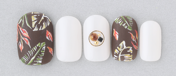 Botanical leaf(井上 美由紀) | ネイルサロンtricia（トリシア）銀座店
